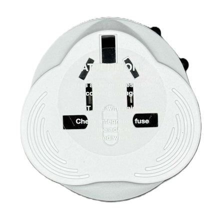 SKROSS Travel Plug EVO Universal Plug 150+ Countries Input and Output - White