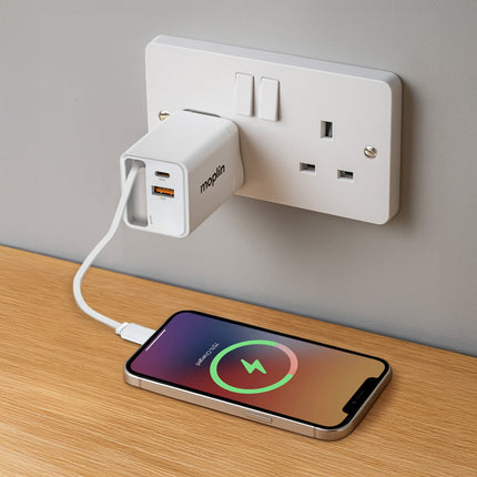 Maplin 65W 2-Port GaN Fast USB Wall Charger with USB-C PD, USB-A QC 3.0 & Retractable USB-C Cable