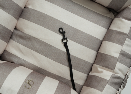 Lara Dog Striped Car Seat