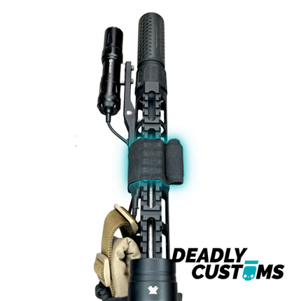 Deadly Customs Sentry Guard with CR123A Battery Stow
