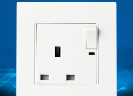 86 Type PC 13A Three Hole Power Socket with Light Switch, UK Plug