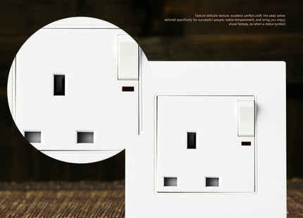 86 Type PC 13A Three Hole Power Socket with Light Switch, UK Plug