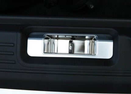 For Range Rover Vogue & Range Rover Sport Matte Chrome Boot Lock Cover | Van-X