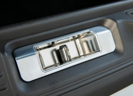 For Range Rover Vogue & Range Rover Sport Matte Chrome Boot Lock Cover | Van-X