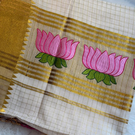 Elegant Lotus Bloom Kerala Kasavu Saree