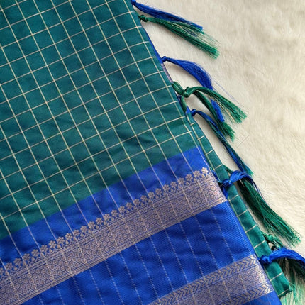 Emerald Green & Royal Blue Traditional Saree 💙💚