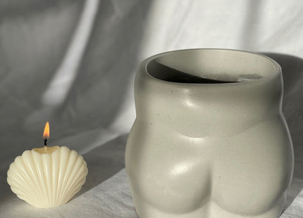 Handcrafted Bum Shaped Vase