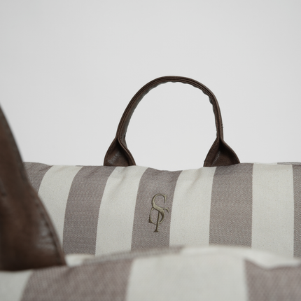 Lara Dog Striped Car Seat