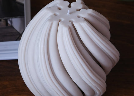 Swirl Scented Candle
