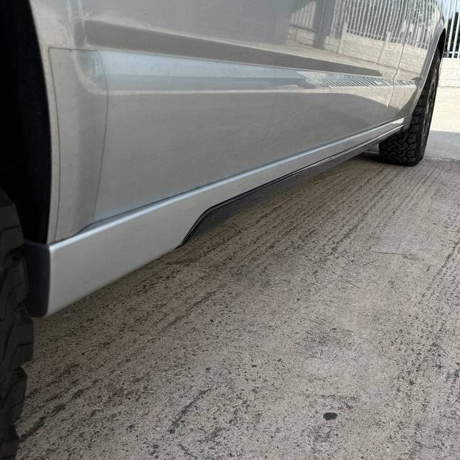 For VW T6 Transporter LWB Side skirts Painted Ready in  Reflex Silver, Painted and Ready to Fit ABS plastic