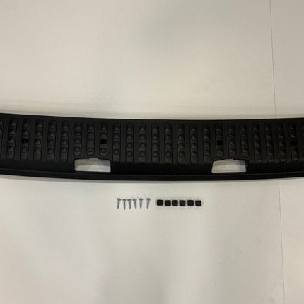 For VW T6.1 V3 Barndoor Threshold Cover + Side Step