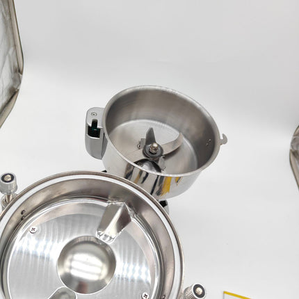Electric Grain Grinder 700g High Speed Stainless Steel Mill 300 Mesh CGOLDENWALL