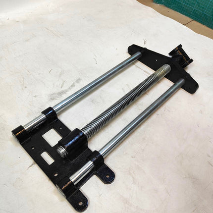 10.5" Heavy Duty Steel Front Vise – Workbench Clamp for Woodworking & Welding