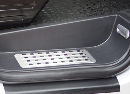 For VW T5/T5.1 Caravelle Style Full Step (Set of 4) with Transporter LED Logo Lights | Van-X