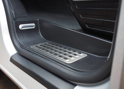 For VW T5/T5.1 Caravelle Style Full Step (Set of 4) with Transporter LED Logo Lights | Van-X