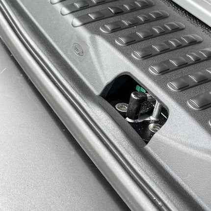 For VW T6.1 V3 Tailgate Threshold Cover + Side Step