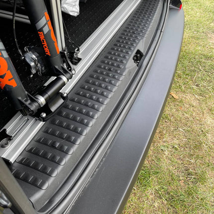 For VW T6 V3 Tailgate Threshold Cover + Side Step