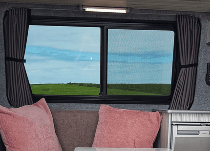 For MAN TGE / NEW Crafter Camper 1 x Side Window Curtain Kit | Van-X