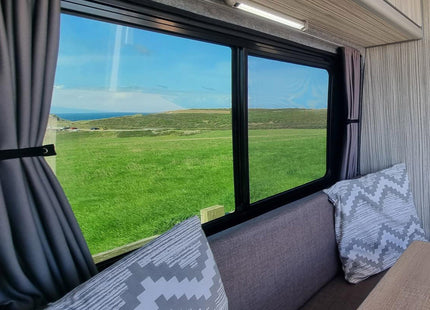 For Mercedes Sprinter Camper 1 x Side Window Curtain Kit | Van-X