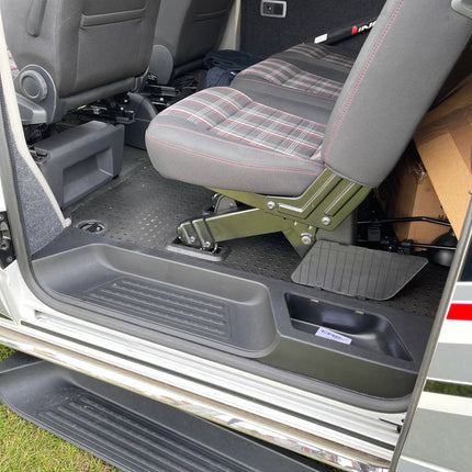 For VW T5, T5.1 V3 Barndoor Threshold Cover + Side Step