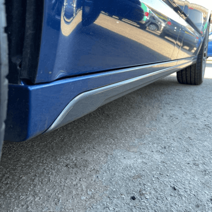 For VW T6 Transporter LWB Side Skirts Deep Black Plastic Painted and Ready to Fit